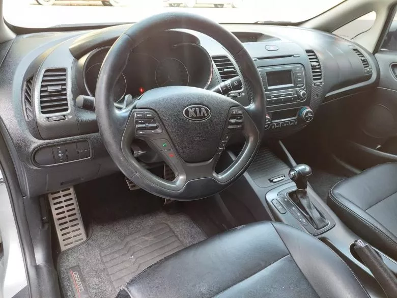 Kia Motors - CERATO SX3 1.6 FLEX AUT