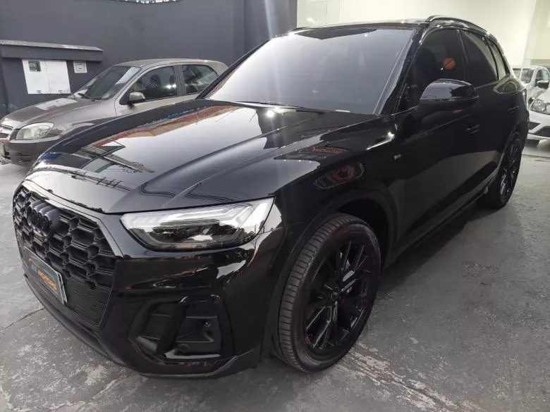 Audi - Q5 2.0 TFSI S-Line Black